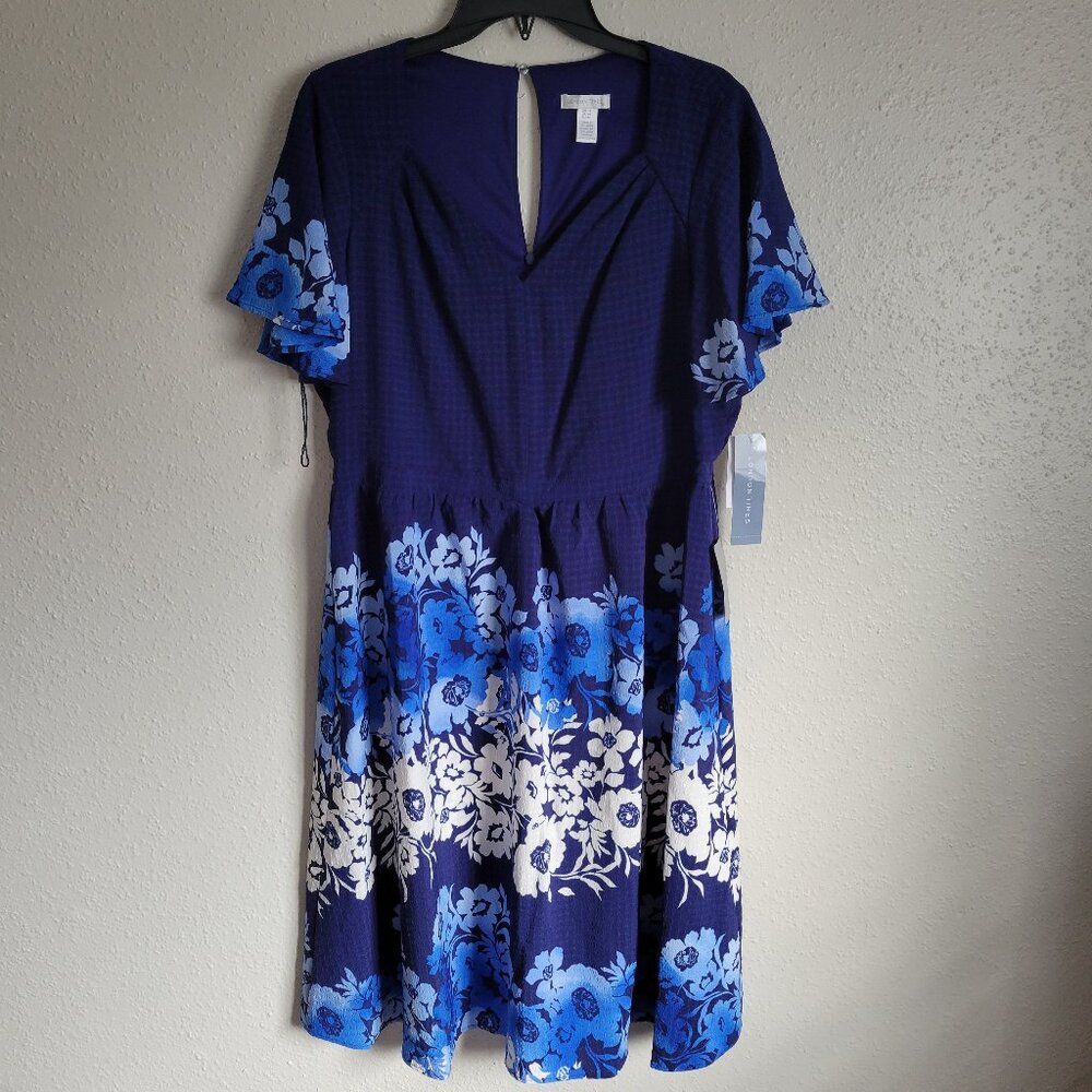 London Times Woman's Blue and white Dress